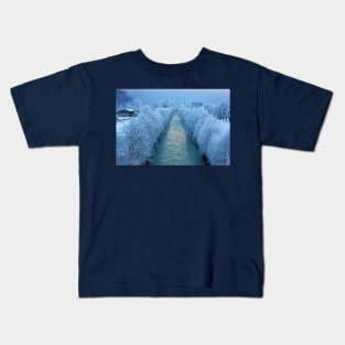 Where the river meets the foggy lake Kids T-Shirt